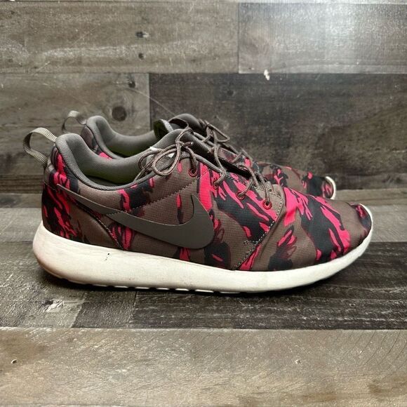 Nike Men’s Size 11.5 Roshe Run Running Shoes Petra Brown Tiger Camo GPX - Picture 1 of 8